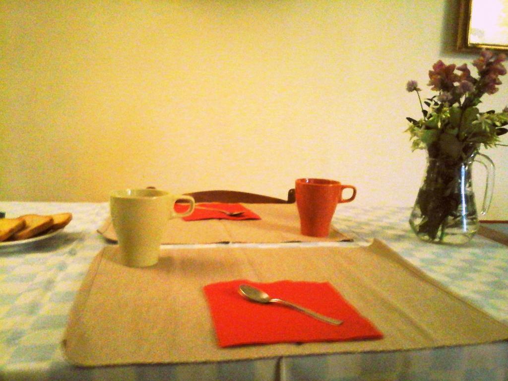 Il Cortiletto Dei Capperi Bed and Breakfast Gassino Torinese Esterno foto