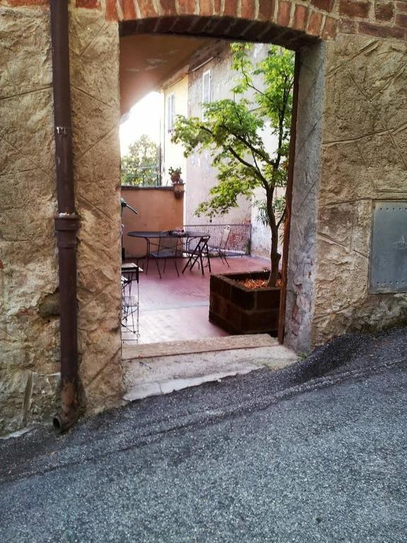 Il Cortiletto Dei Capperi Bed and Breakfast Gassino Torinese Esterno foto