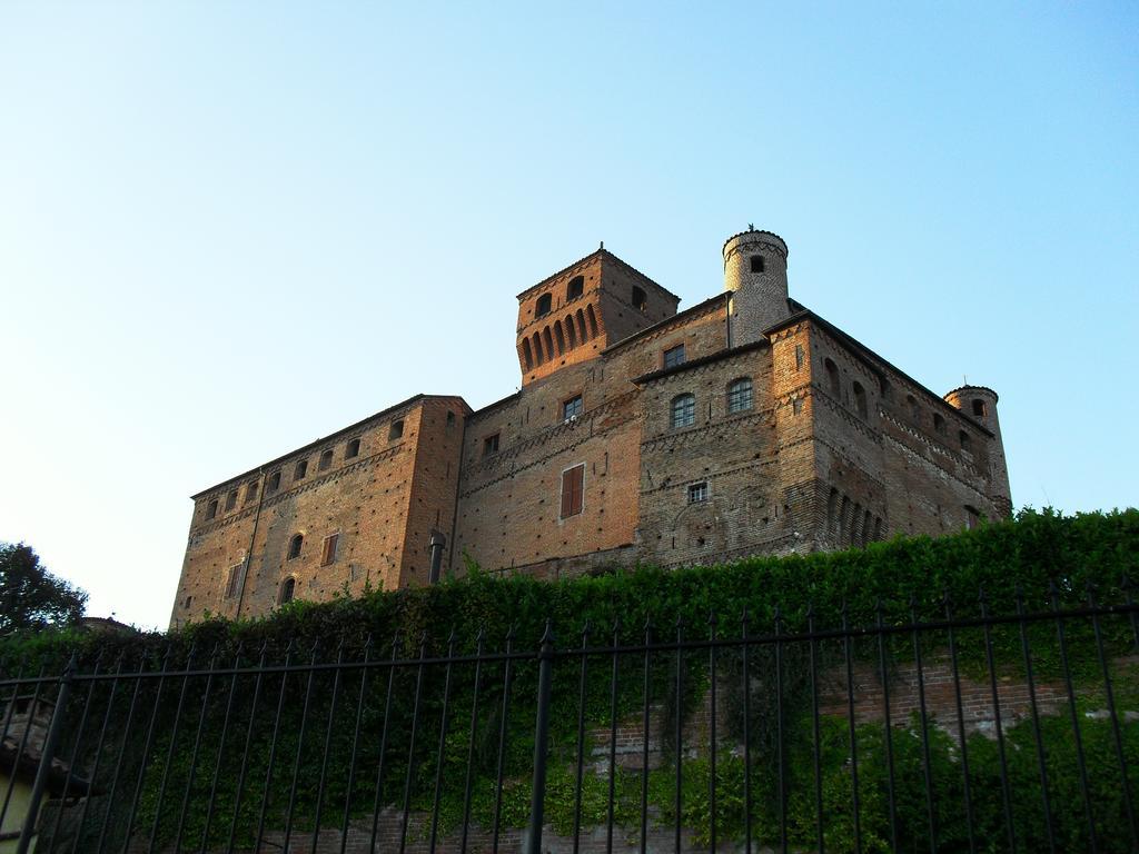 Il Cortiletto Dei Capperi Bed and Breakfast Gassino Torinese Esterno foto